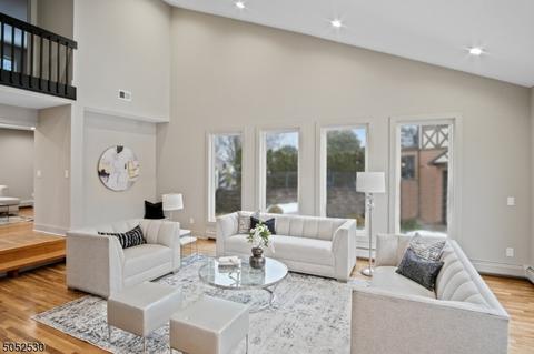 5 Statile Ct, Springfield, NJ 07081 photo 2