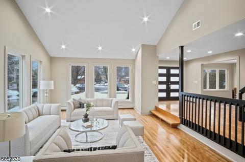 5 Statile Ct, Springfield, NJ 07081 photo 4