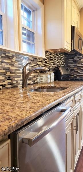 1074 Kenyon Ave, Plainfield, NJ 07060 photo 7