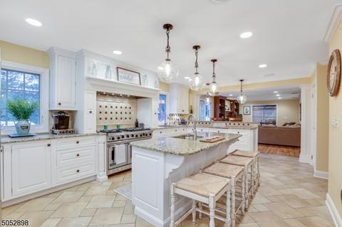 44 Maple Ave, Mendham, NJ 07945 photo 4