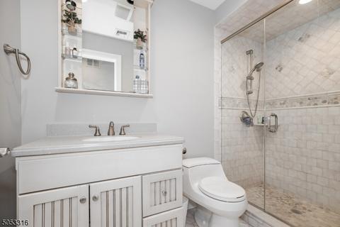 28 Lowell Dr, Wayne, NJ 07470 photo 21