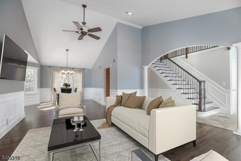 28 Lowell Dr, Wayne, NJ 07470 photo 6