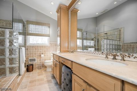 28 Lowell Dr, Wayne, NJ 07470 photo 19