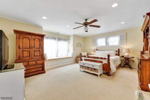69 Macdonald Dr, Wayne, NJ 07470 photo 15