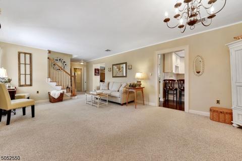 69 Macdonald Dr, Wayne, NJ 07470 photo 3
