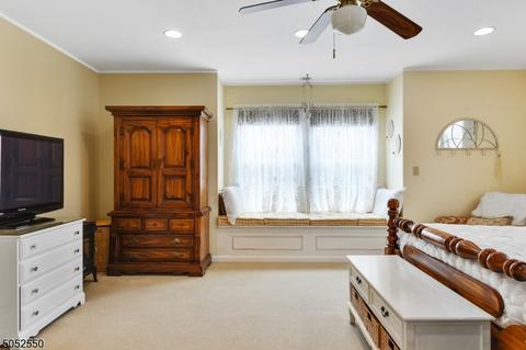 69 Macdonald Dr, Wayne, NJ 07470 photo 16