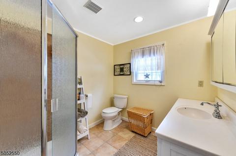 69 Macdonald Dr, Wayne, NJ 07470 photo 19