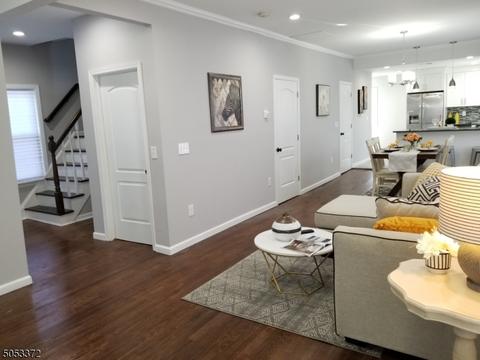 657 Plainfield Ave, Berkeley Heights, NJ 07922 photo 2