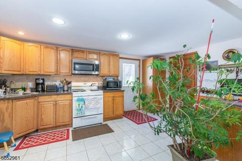 386 Alps Rd, Wayne, NJ 07470 photo 15