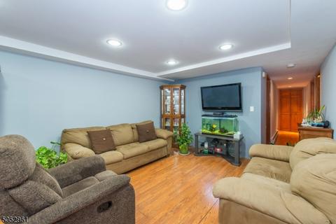 386 Alps Rd, Wayne, NJ 07470 photo 14