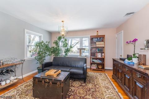 386 Alps Rd, Wayne, NJ 07470 photo 7