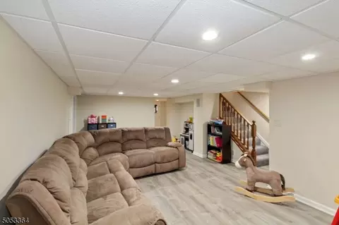 81 W End Ave, Summit, NJ 07901 photo 20