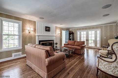 84 Winchip Rd, Summit, NJ 07901 photo 4