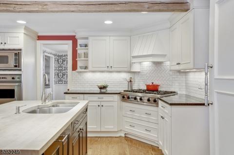 16 Colt Rd, Summit, NJ 07901 photo 8