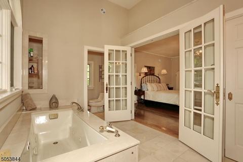 507 E Saddle River Rd, Upper Saddle River, NJ 07458 photo 14