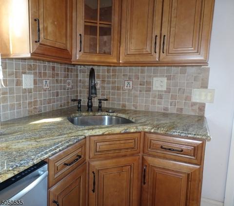 366 E Midland Ave, Paramus, NJ 07652 photo 22