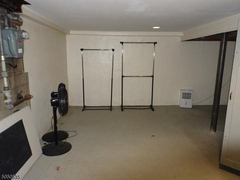 366 E Midland Ave, Paramus, NJ 07652 photo 19