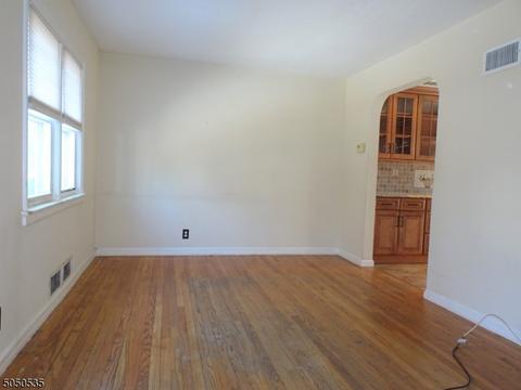 366 E Midland Ave, Paramus, NJ 07652 photo 5