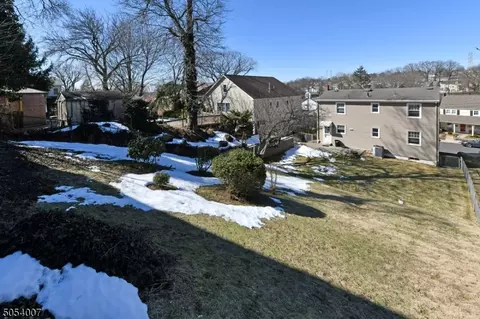 18 Valley Rd, Nutley, NJ 07110 photo 5