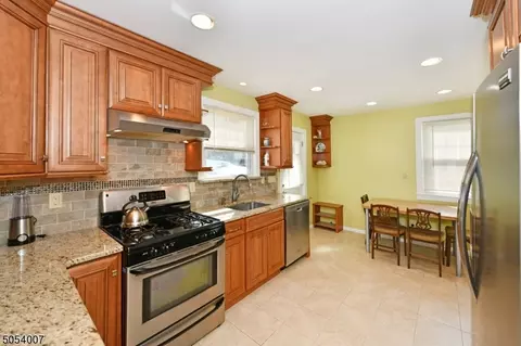 18 Valley Rd, Nutley, NJ 07110 photo 10