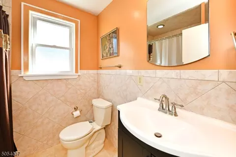 18 Valley Rd, Nutley, NJ 07110 photo 11