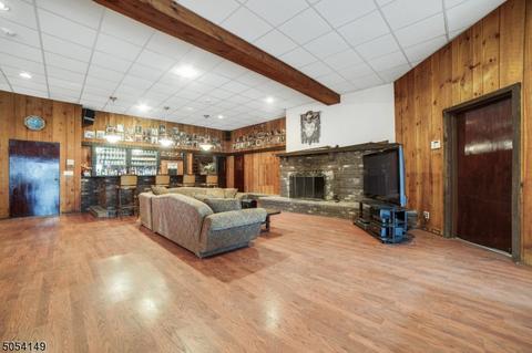 46 Riverview Ter, Upper Saddle River, NJ 07458 photo 19