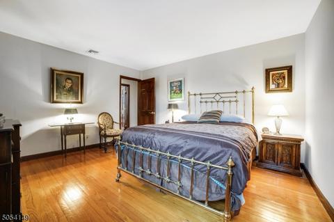 46 Riverview Ter, Upper Saddle River, NJ 07458 photo 12