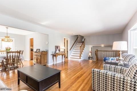 27 Mandon Dr, Wayne, NJ 07470 photo 5