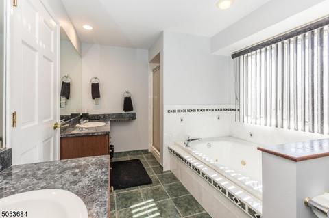 27 Mandon Dr, Wayne, NJ 07470 photo 14