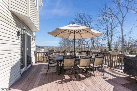 27 Mandon Dr, Wayne, NJ 07470 photo 22