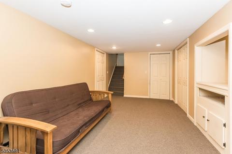 27 Mandon Dr, Wayne, NJ 07470 photo 21