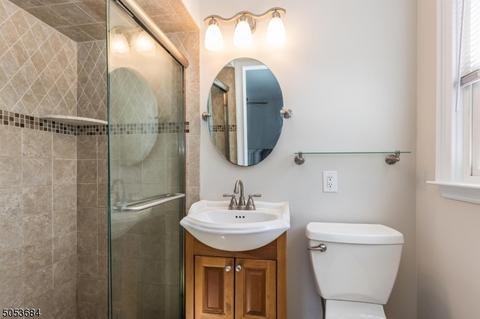 27 Mandon Dr, Wayne, NJ 07470 photo 19