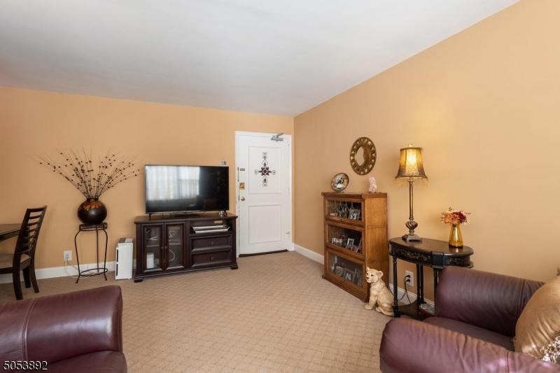  245 Passaic #16, Passaic, NJ 07055 photo 2