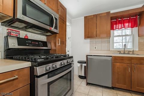 8 Lyncrest Ter, Wayne, NJ 07470 photo 7