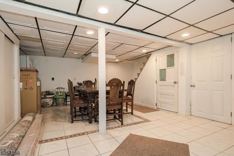 8 Lyncrest Ter, Wayne, NJ 07470 photo 16