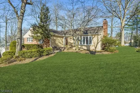 21 Highlands Ave, Springfield, NJ 07081 photo 1