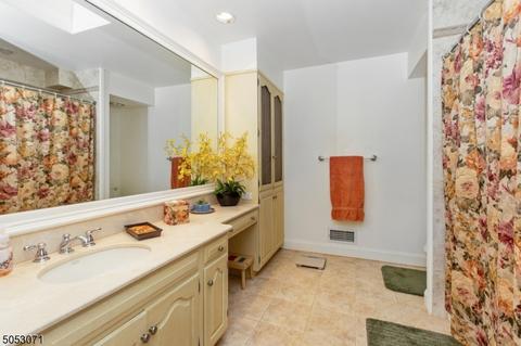 90 Circle Ave, Wayne, NJ 07470 photo 20