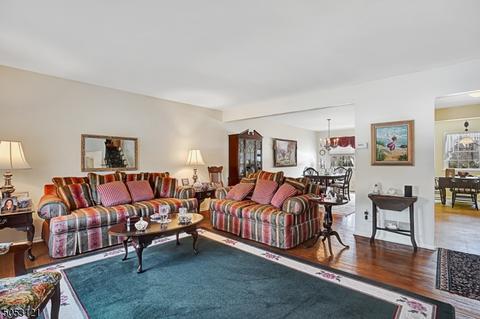 74 Fairview Dr E, Basking Ridge, NJ 07920 photo 5