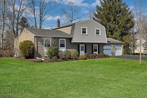 74 Fairview Dr E, Basking Ridge, NJ 07920 photo 2
