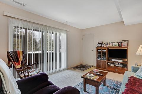 74 Fairview Dr E, Basking Ridge, NJ 07920 photo 9