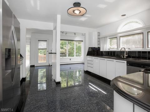 43 Matthew Rd, Wayne, NJ 07470 photo 10