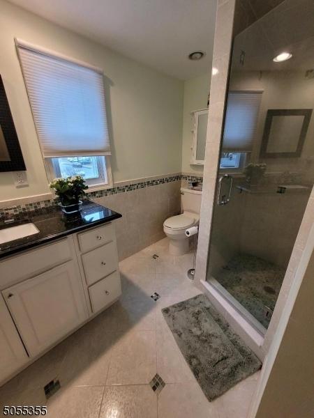 259 Schepis Ave, Saddle Brook, NJ 07663 photo 18
