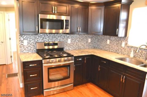 259 Schepis Ave, Saddle Brook, NJ 07663 photo 3