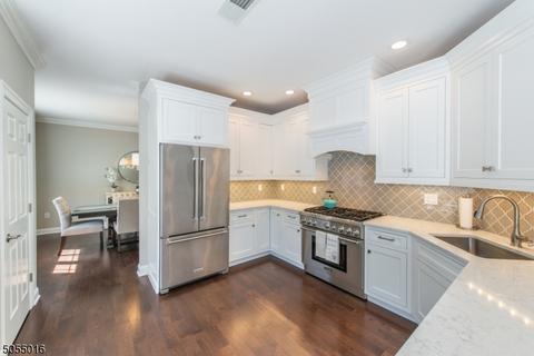 75 Atherton Ct, Wayne, NJ 07470 photo 5