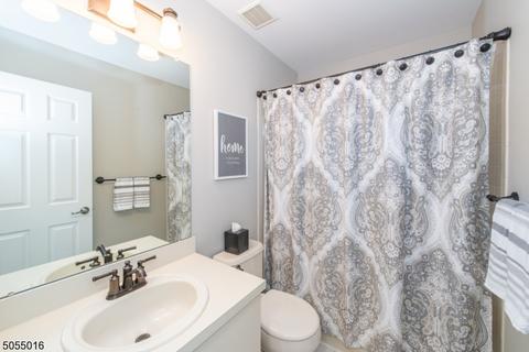 75 Atherton Ct, Wayne, NJ 07470 photo 20