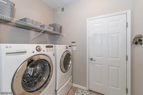 75 Atherton Ct, Wayne, NJ 07470 photo 25