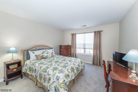 75 Atherton Ct, Wayne, NJ 07470 photo 18