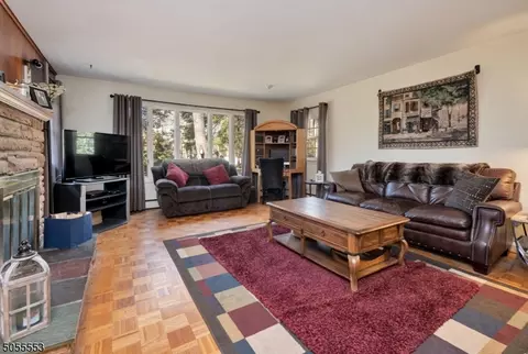 292 Beech Ter, Wayne, NJ 07470 photo 4