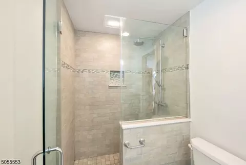 292 Beech Ter, Wayne, NJ 07470 photo 15