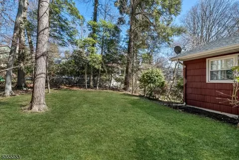 292 Beech Ter, Wayne, NJ 07470 photo 17